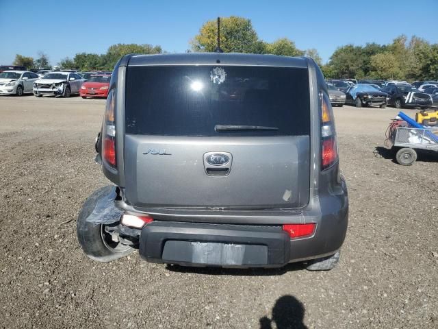 2011 KIA Soul +