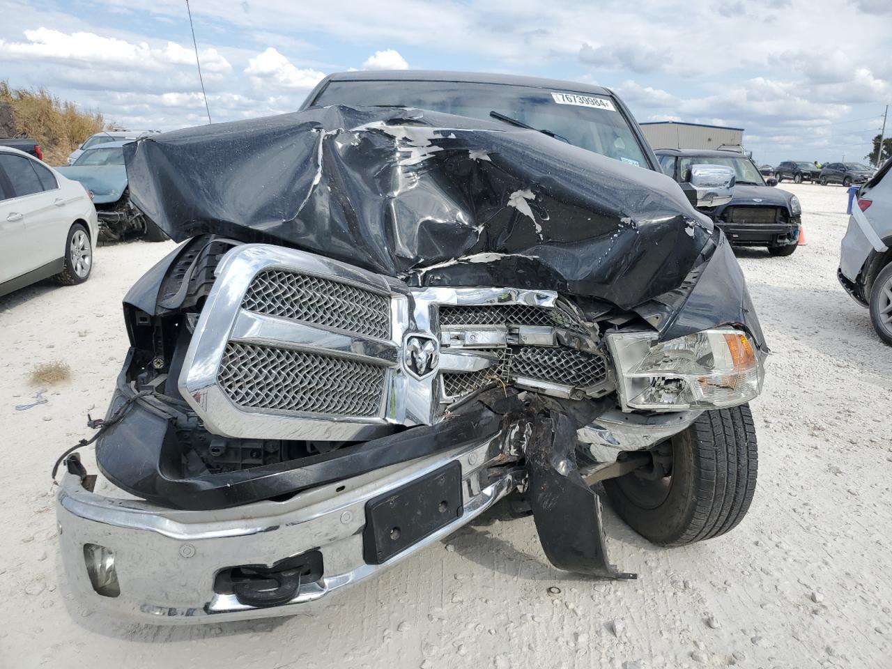 2017 Dodge Ram 1500 slt