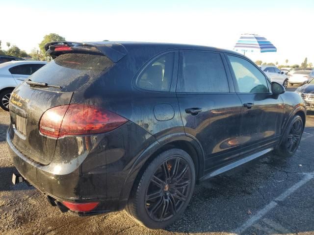 2014 Porsche Cayenne GTS