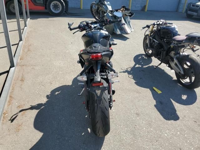 2021 Triumph 2021 Triumph Motorcycle Street Triple R