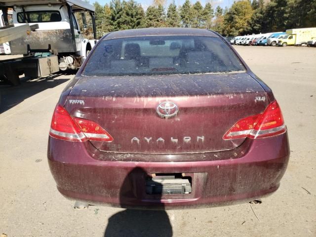 2005 Toyota Avalon XL