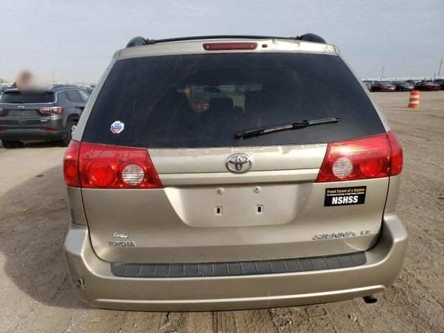 2009 Toyota Sienna CE