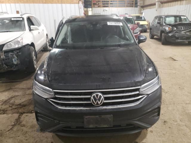 2022 Volkswagen Tiguan SE