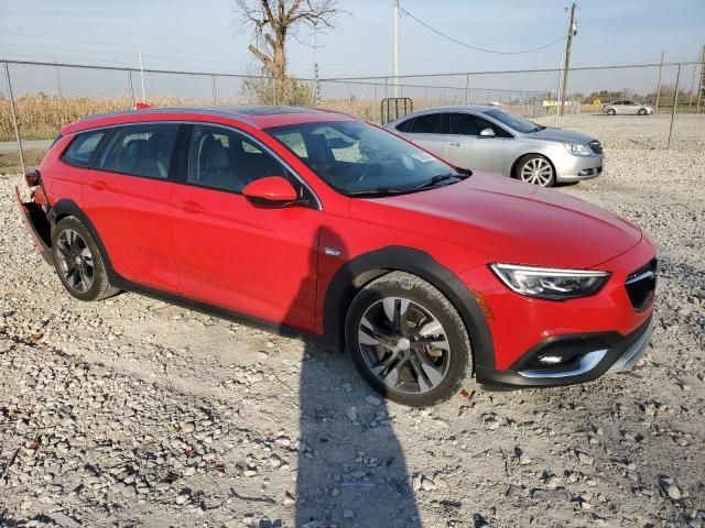 2019 Buick Regal Tourx Essence