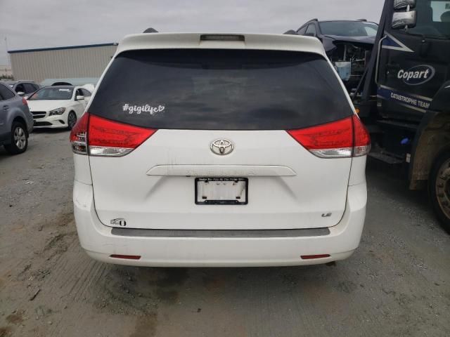 2011 Toyota Sienna LE