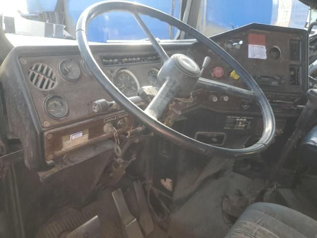 1987 Freightliner Conventional FLC