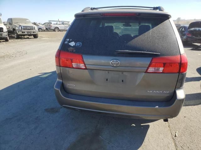 2004 Toyota Sienna XLE