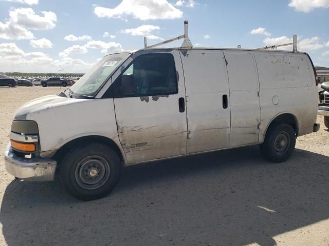 2004 Chevrolet Express G2500