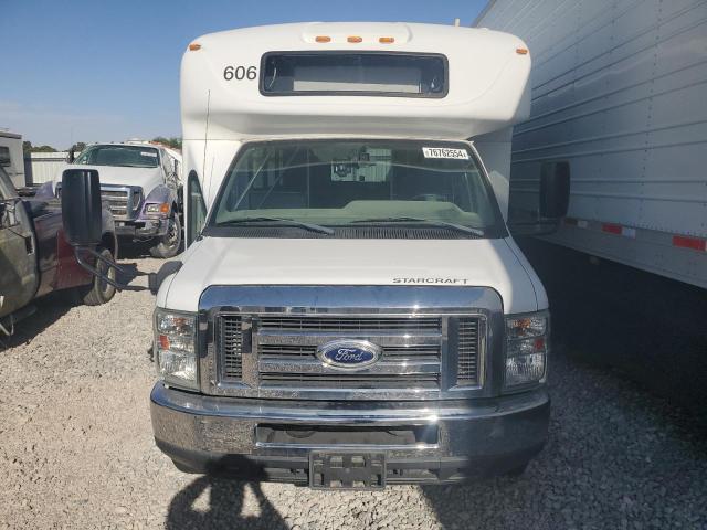 2016 Ford Econoline E450 Super Duty Cutaway Van