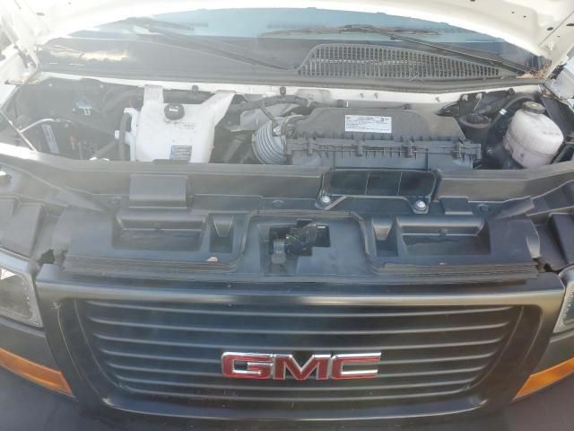 2023 GMC Savana Cutaway G3500