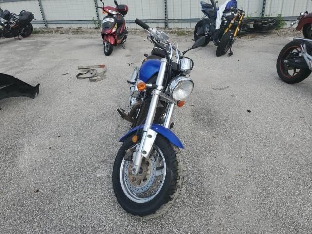 2004 Suzuki VZ800