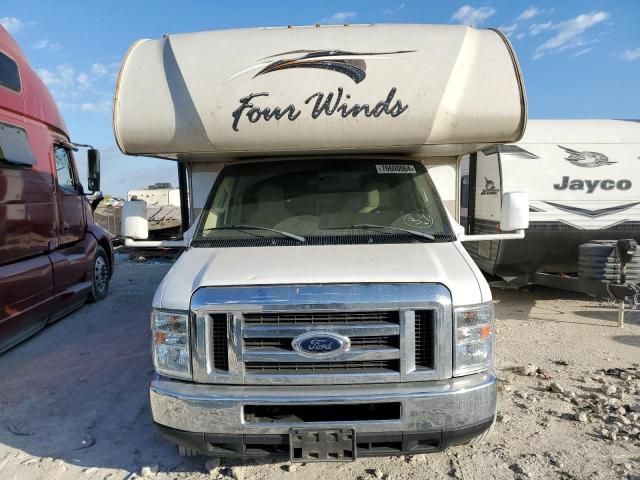 2019 Ford Econoline E450 Super Duty Cutaway Van