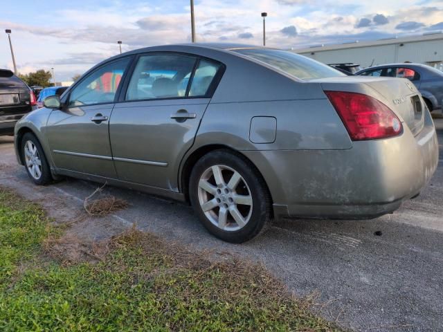 2004 Nissan Maxima SE