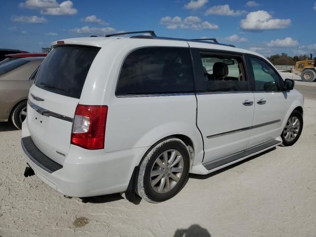 2016 Chrysler Town & Country Limited Platinum