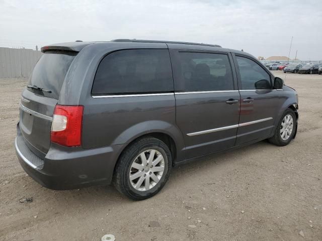 2016 Chrysler Town & Country Touring