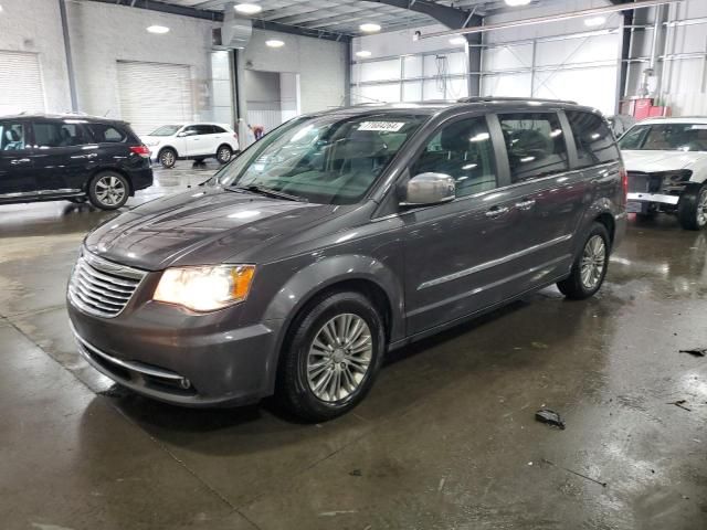 2015 Chrysler Town & Country Touring L