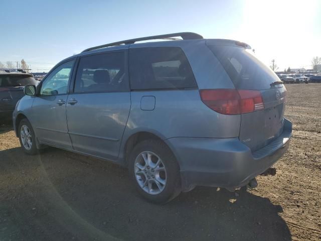 2004 Toyota Sienna LE