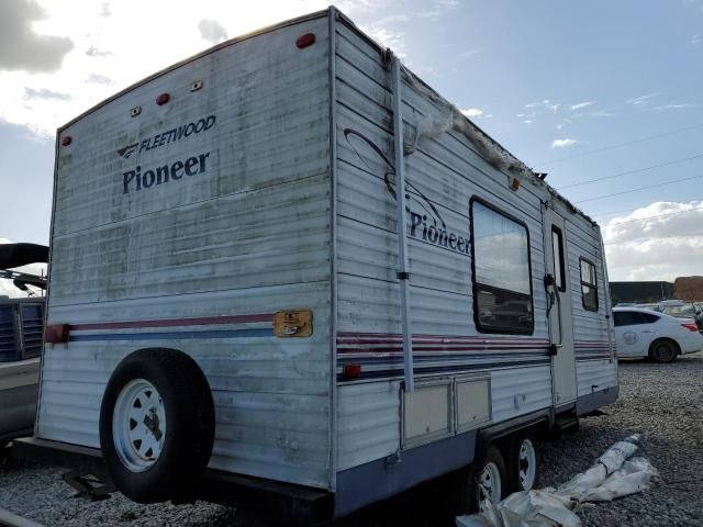 2005 Fleetwood Pioneer