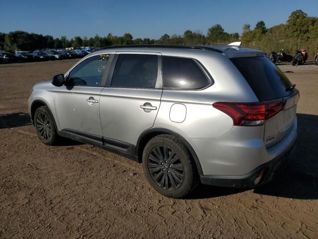 2020 Mitsubishi Outlander SE