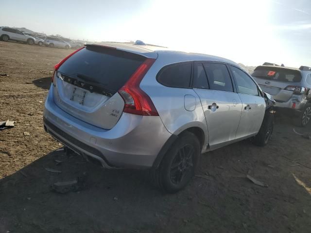 2015 Volvo V60 Cross Country Premier