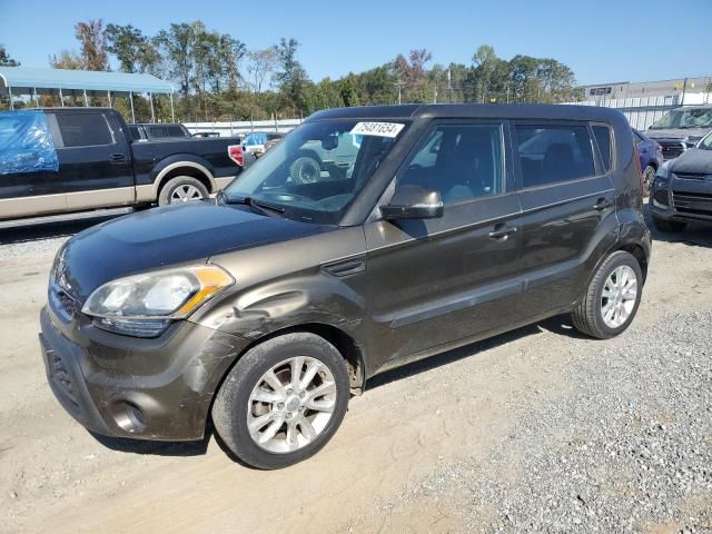 2013 KIA Soul +