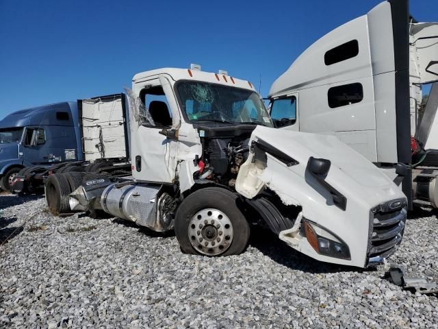 2023 Freightliner Cascadia 126