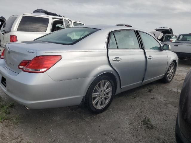 2005 Toyota Avalon XL