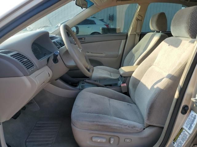 2004 Toyota Camry LE