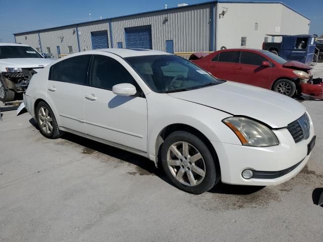 2004 Nissan Maxima SE