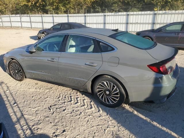 2022 Hyundai Sonata Hybrid