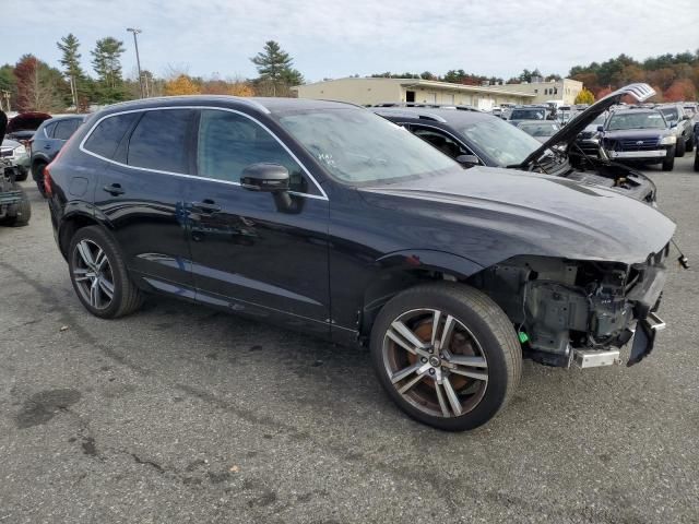 2021 Volvo XC60 T6 Momentum