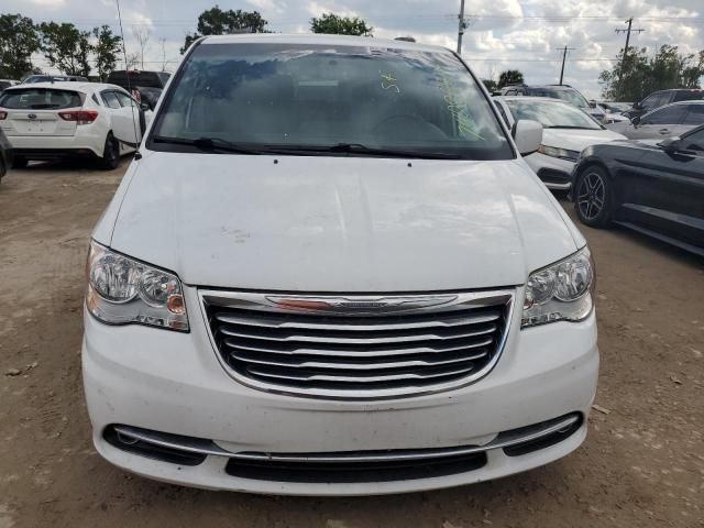 2016 Chrysler Town & Country Touring