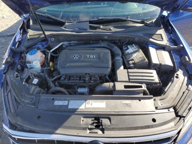 2017 Volkswagen Passat SEL Premium