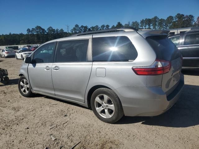 2017 Toyota Sienna LE