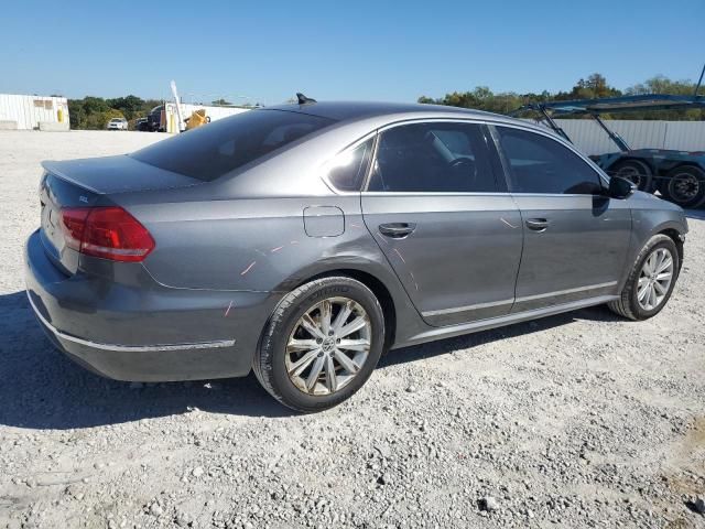 2012 Volkswagen Passat SEL