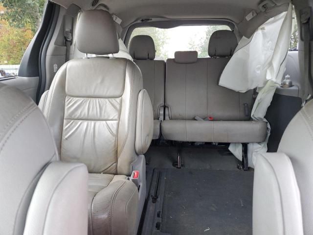 2016 Toyota Sienna XLE