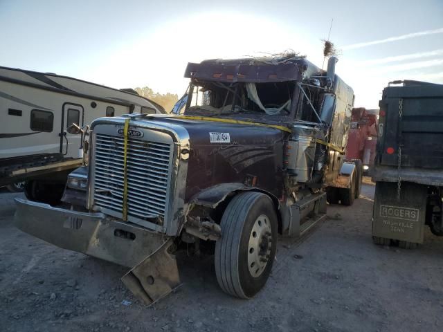 2001 Freightliner Conventional FLD120