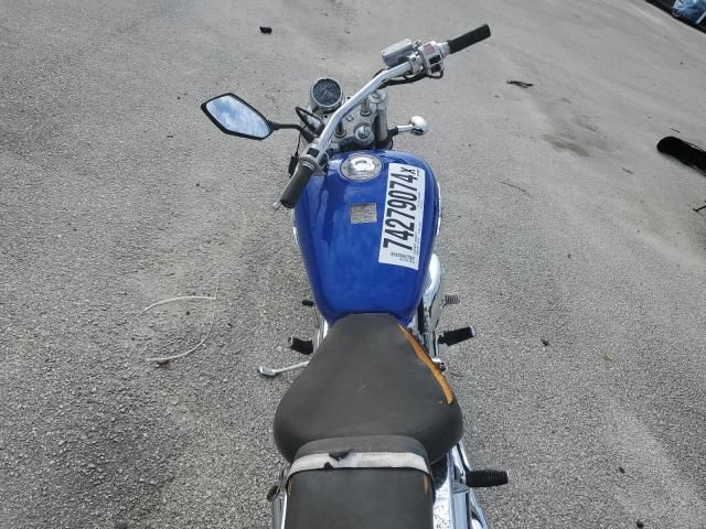 2004 Suzuki VZ800