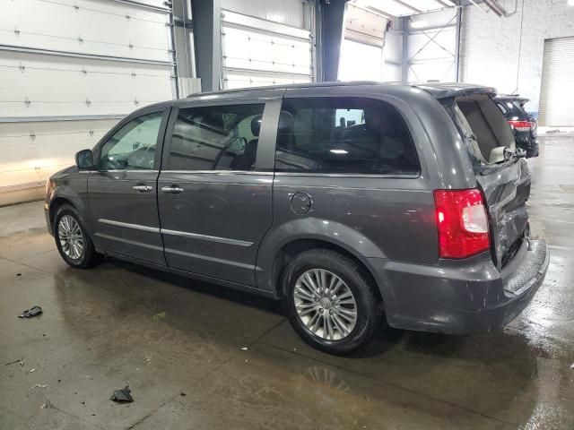 2015 Chrysler Town & Country Touring L