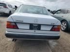 1990 Mercedes-Benz 300 E 2.6