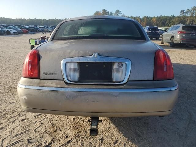 2000 Lincoln Town Car Executive