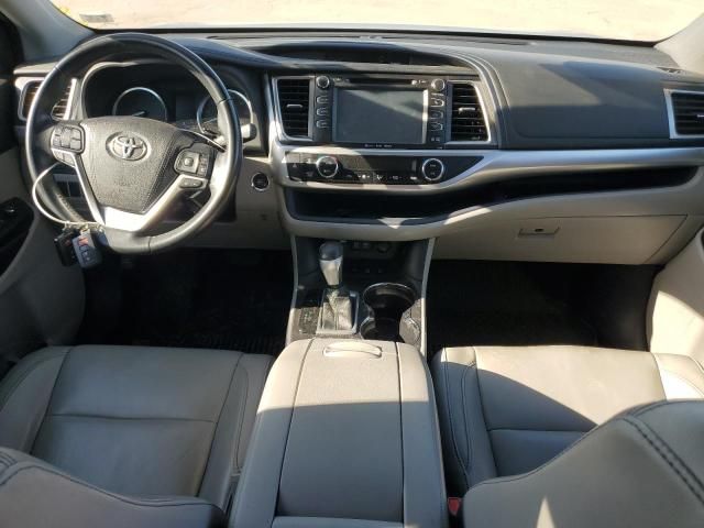 2017 Toyota Highlander SE