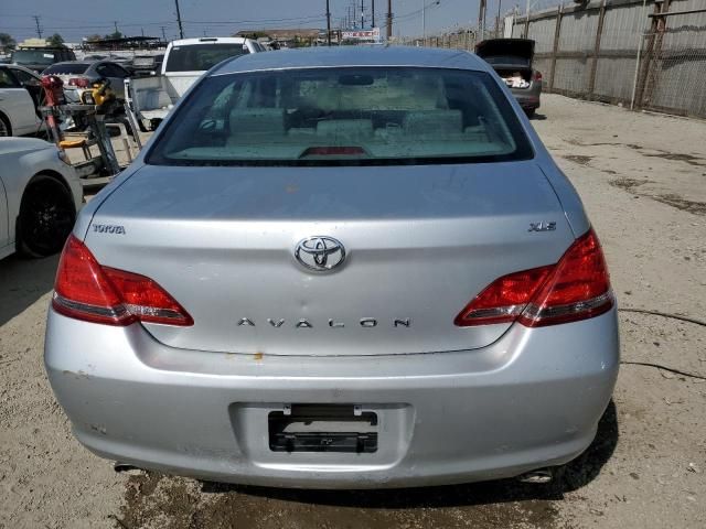 2005 Toyota Avalon XL