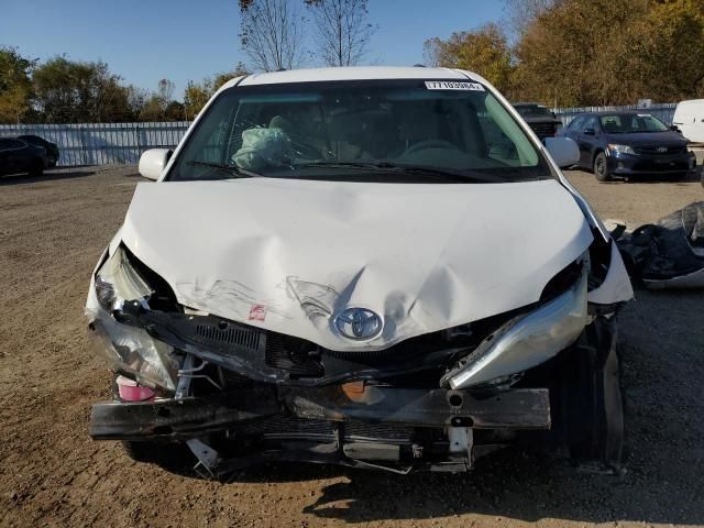 2011 Toyota Sienna