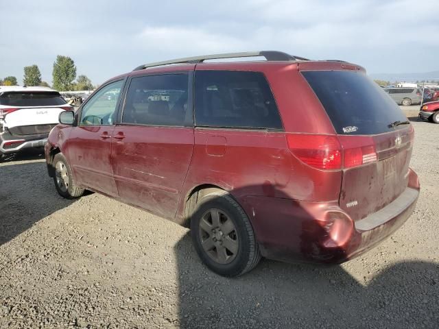 2005 Toyota Sienna CE