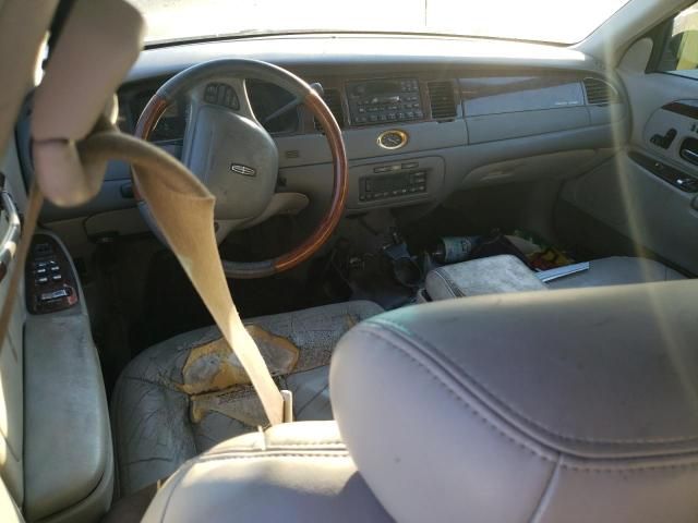 2000 Lincoln Town Car Cartier