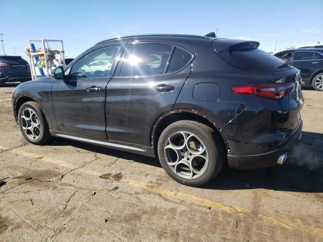 2021 Alfa Romeo Stelvio Sport