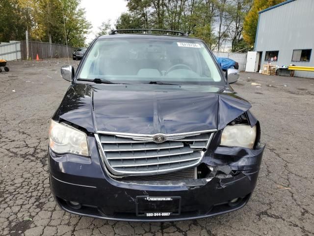 2010 Chrysler Town & Country Touring