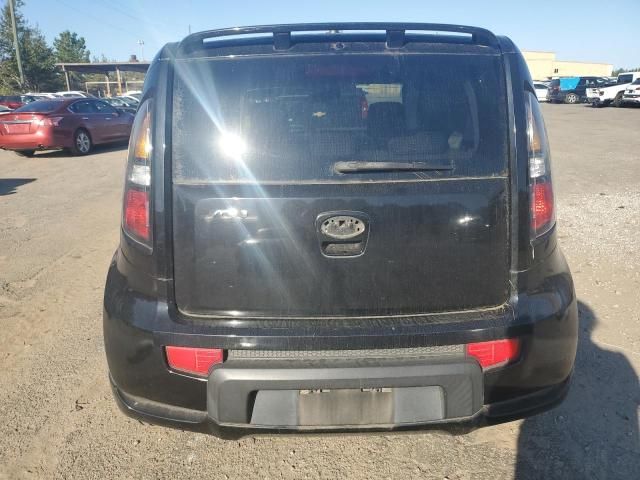 2010 KIA Soul +