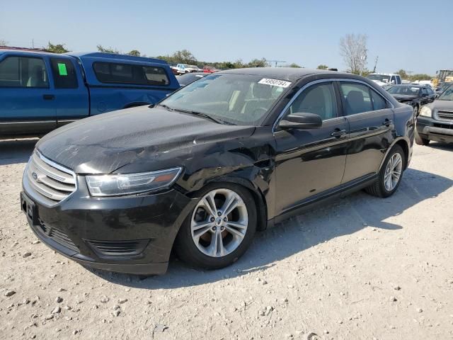 2015 Ford Taurus SE